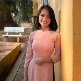 Cô Nguyễn Thúy Quỳnh